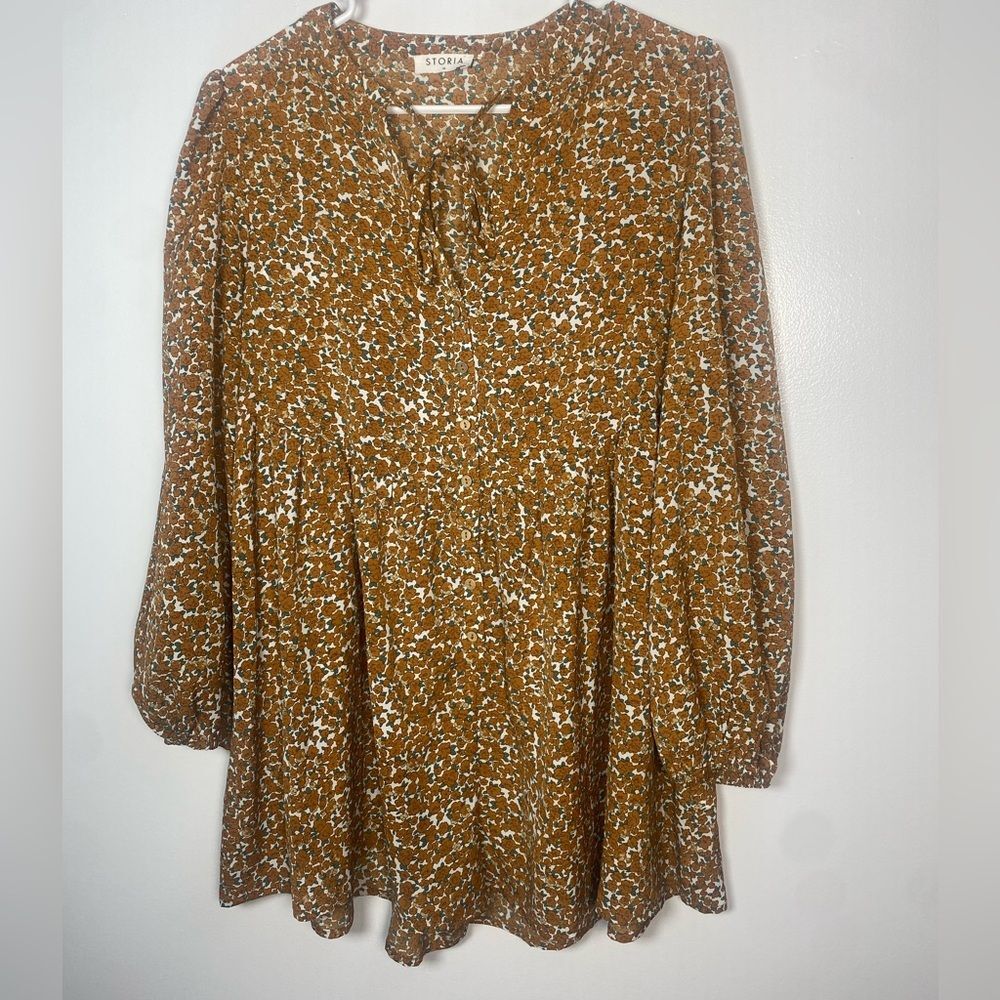 Storia Tan and White Patterned Babydoll Romper